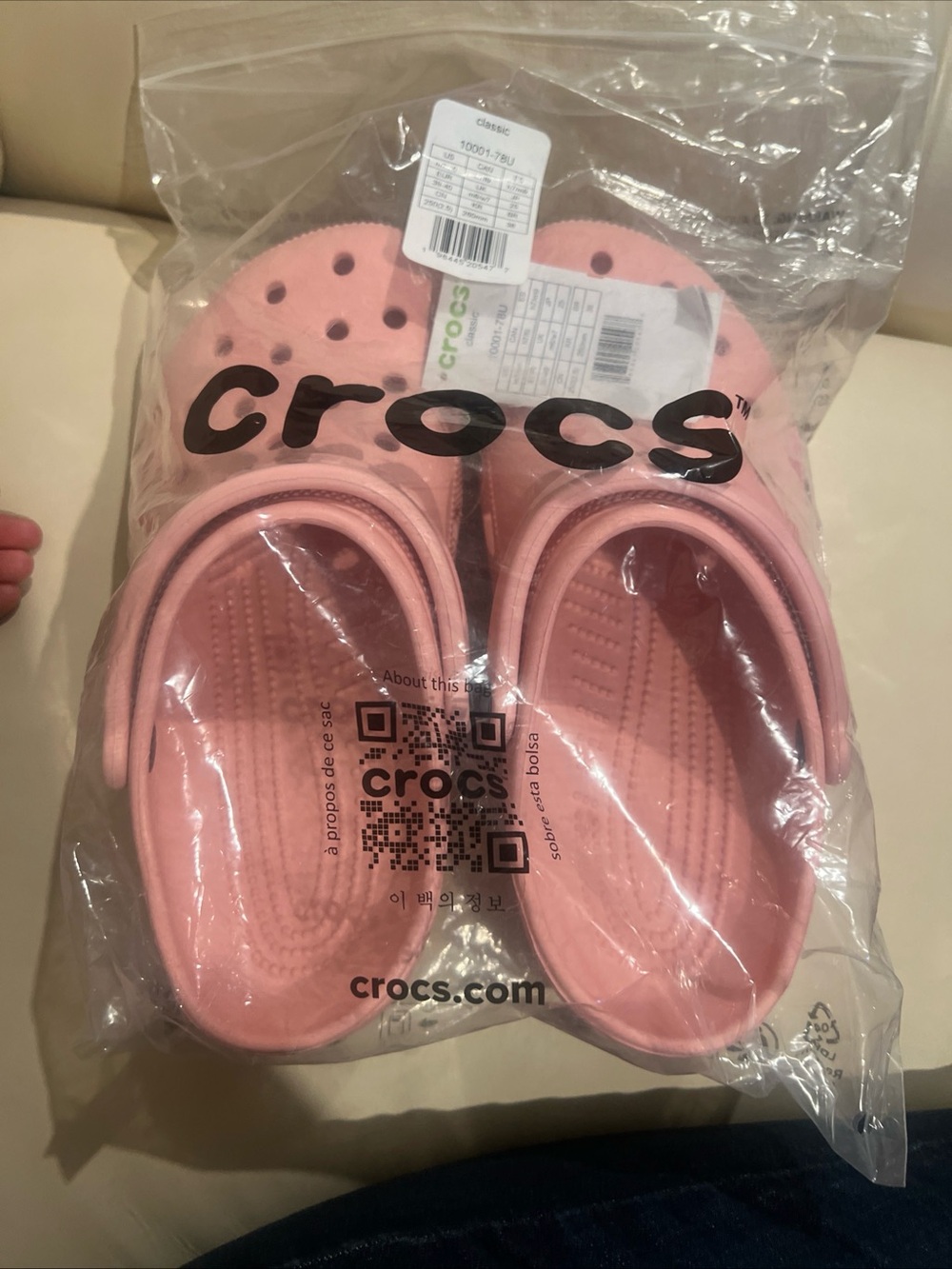 Crocs Classic - Pink size us 7m-9w - Picture 7 of 7